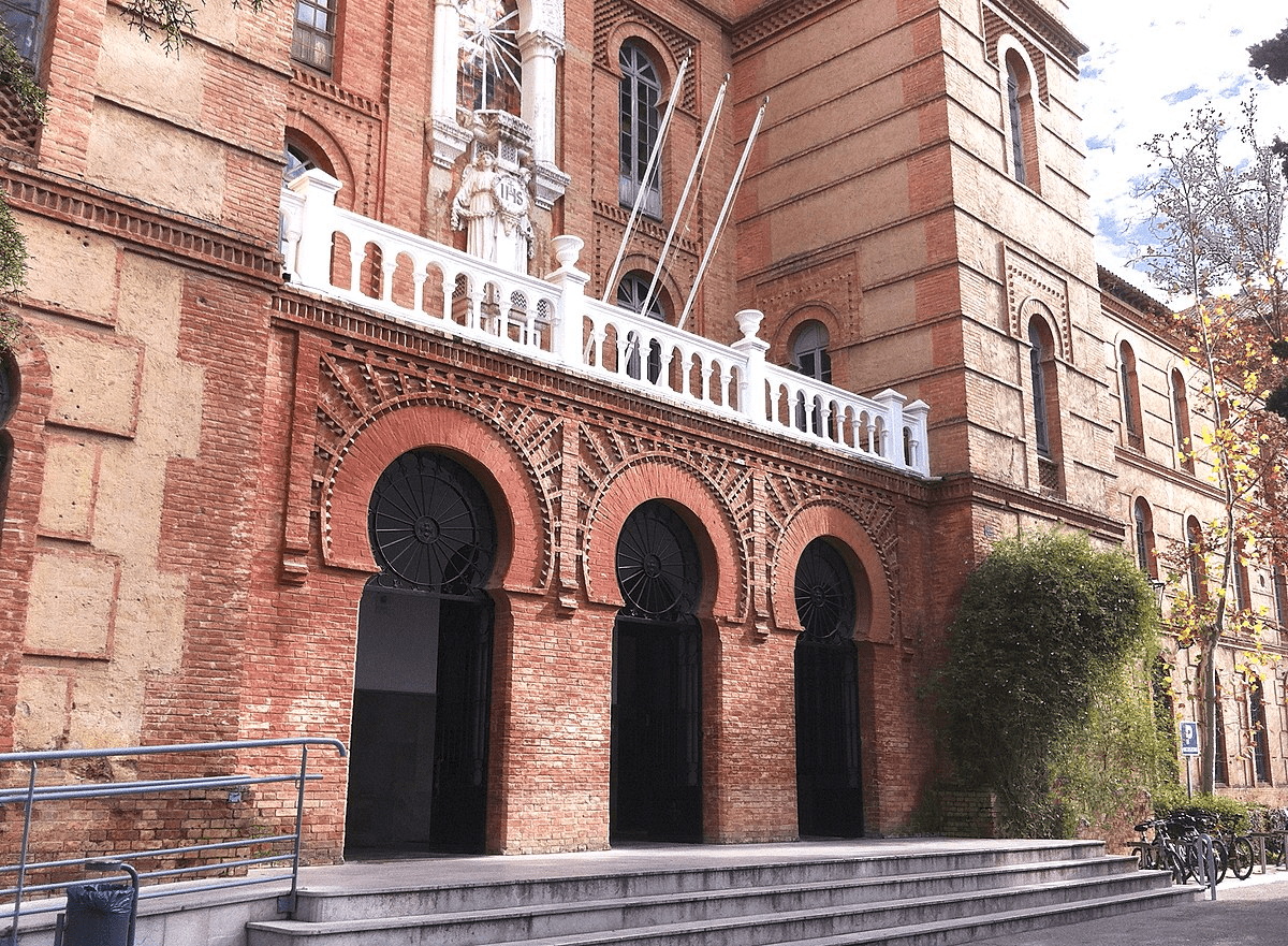 Imagen de la fachada de la catedra